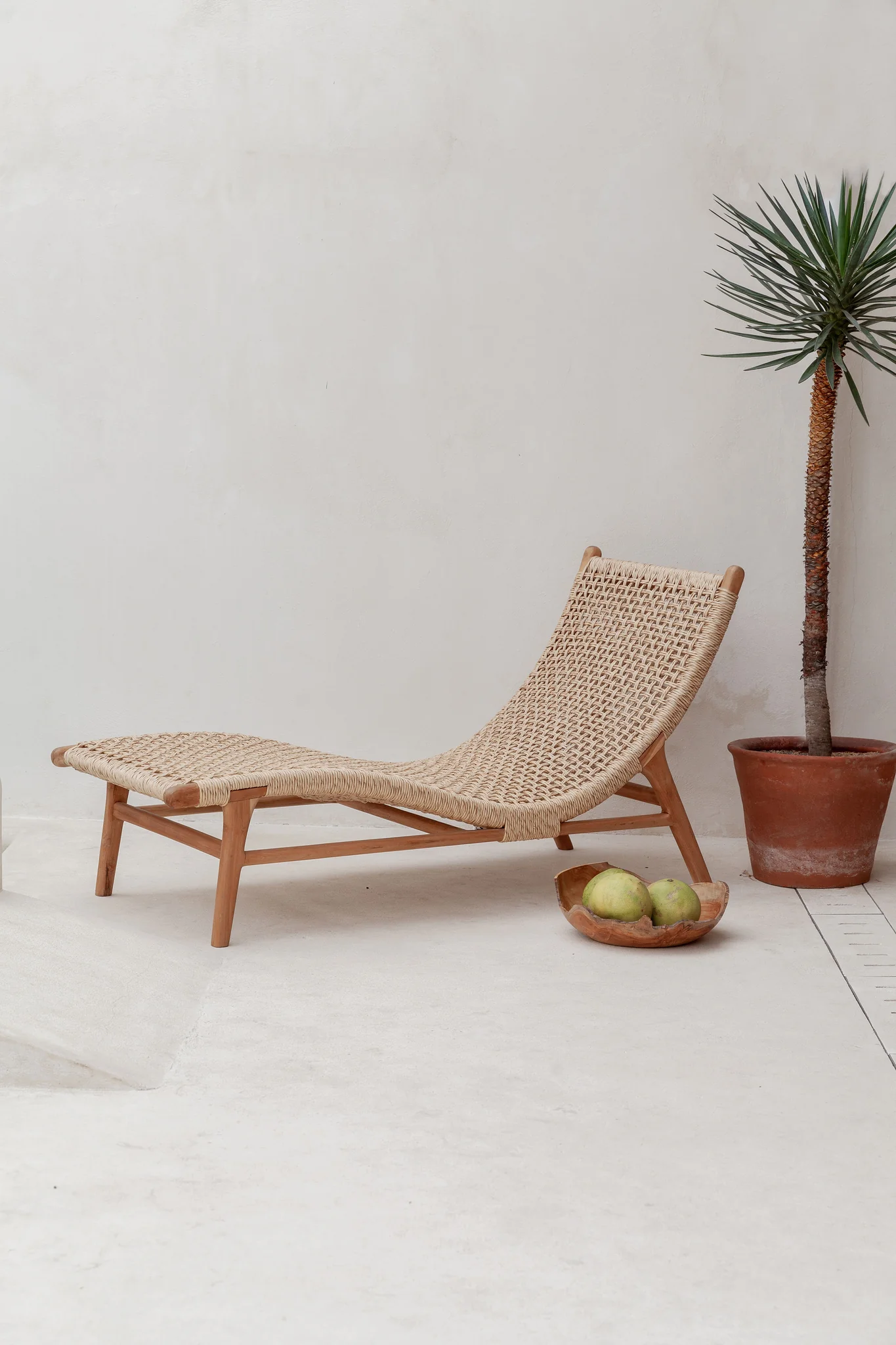 Beech chaise longue - for indoor and outdoor seating